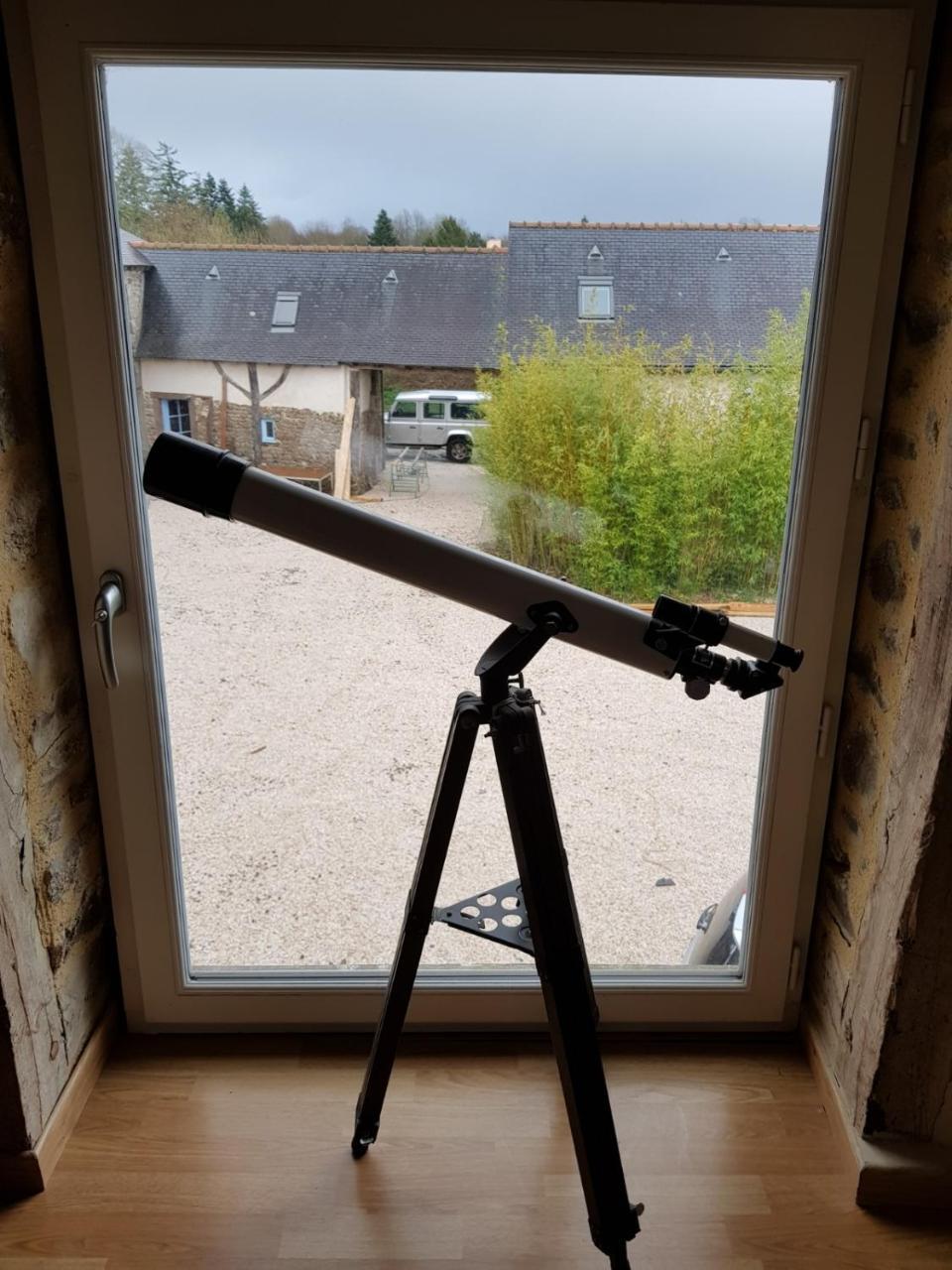 Gite Et Chambres De La Porte Du Parc Les Iffs Exterior foto