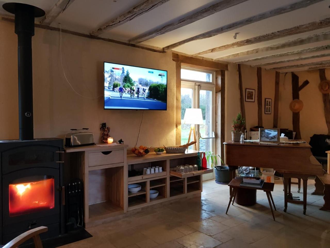 Gite Et Chambres De La Porte Du Parc Les Iffs Exterior foto